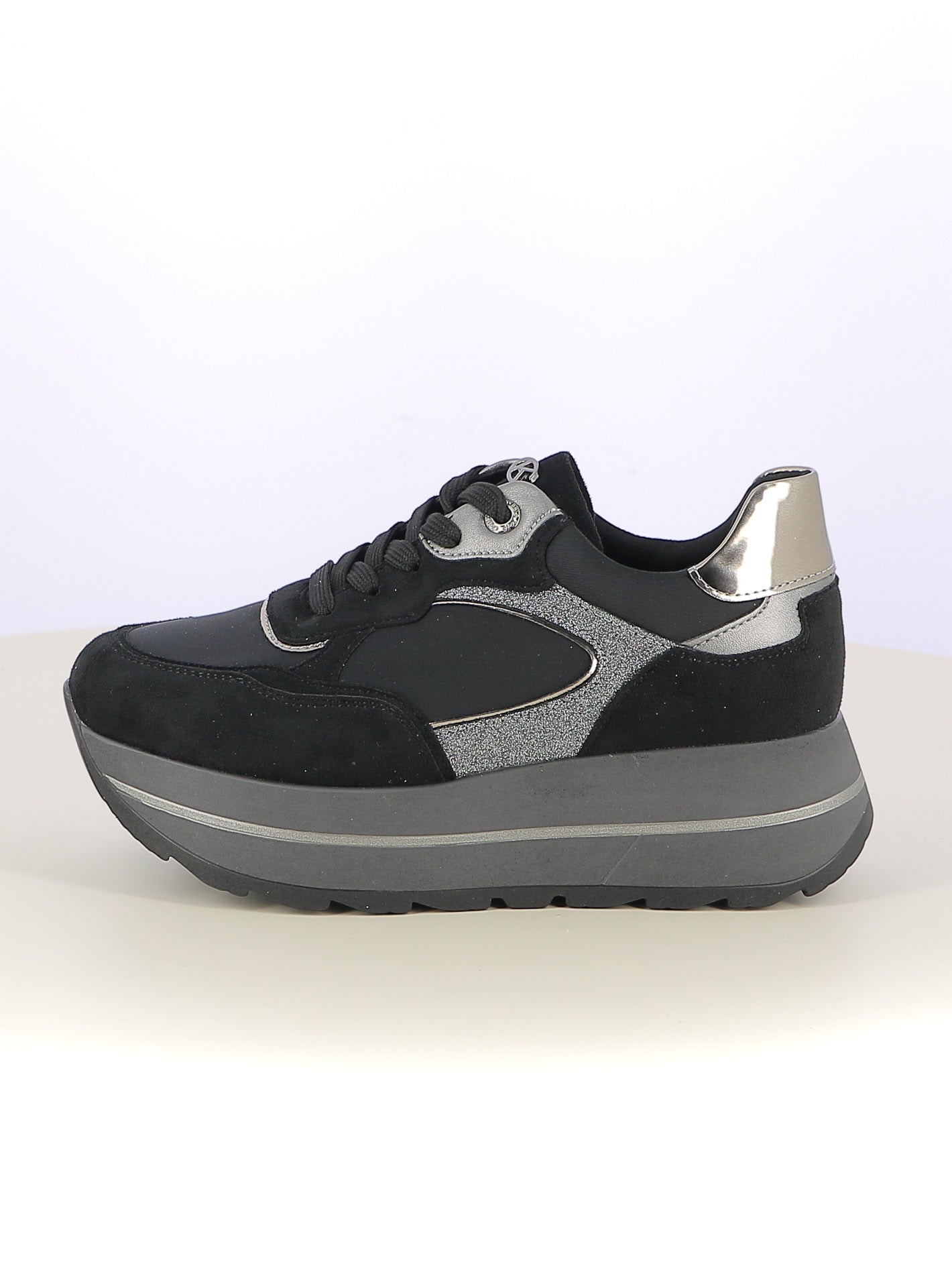 Sneakers stringate donna CARLA KOTE X33-17K nero | Costa Superstore