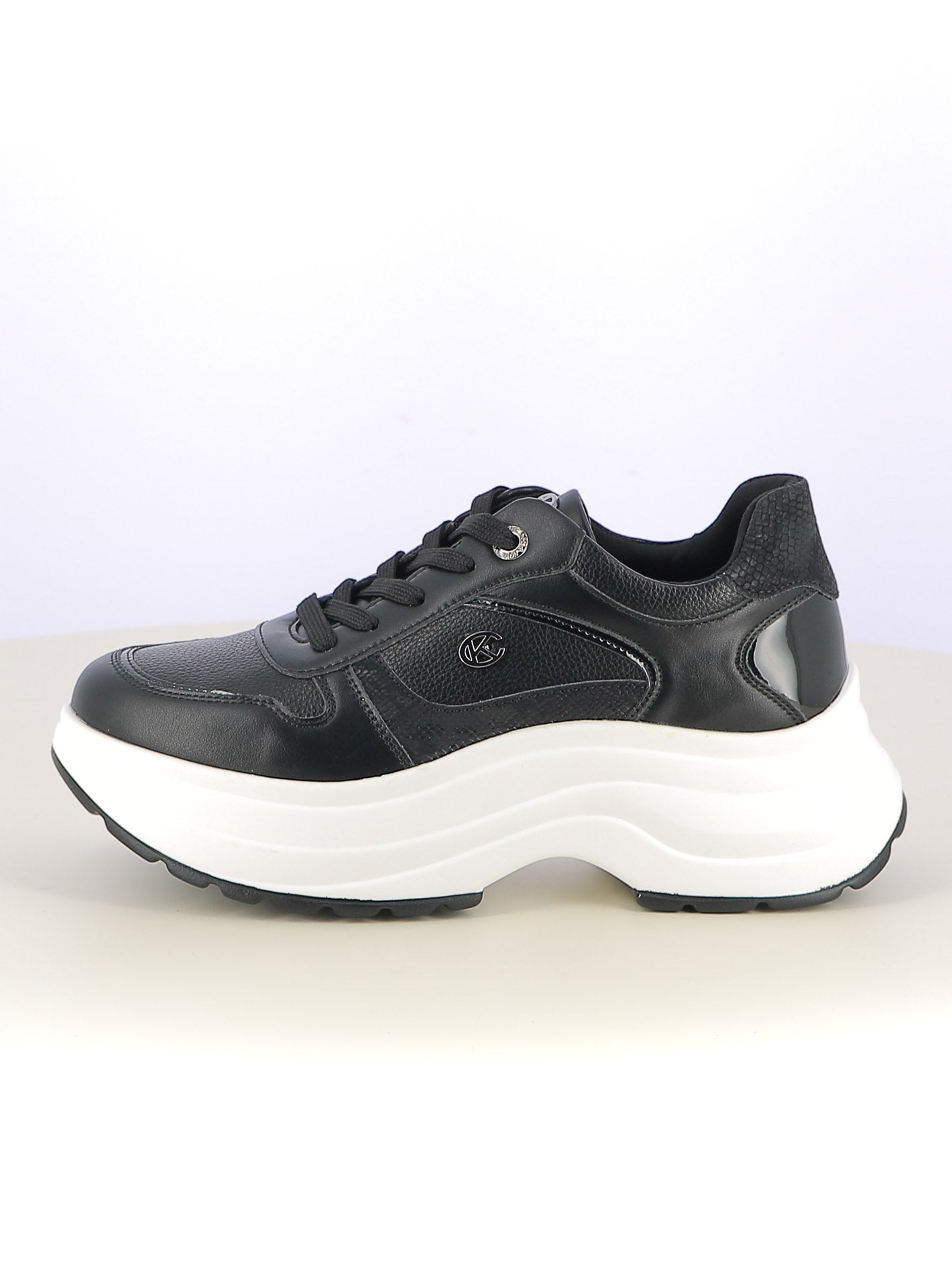 Sneakers stringate donna CARLA KOTE X33-35K nero | Costa Superstore