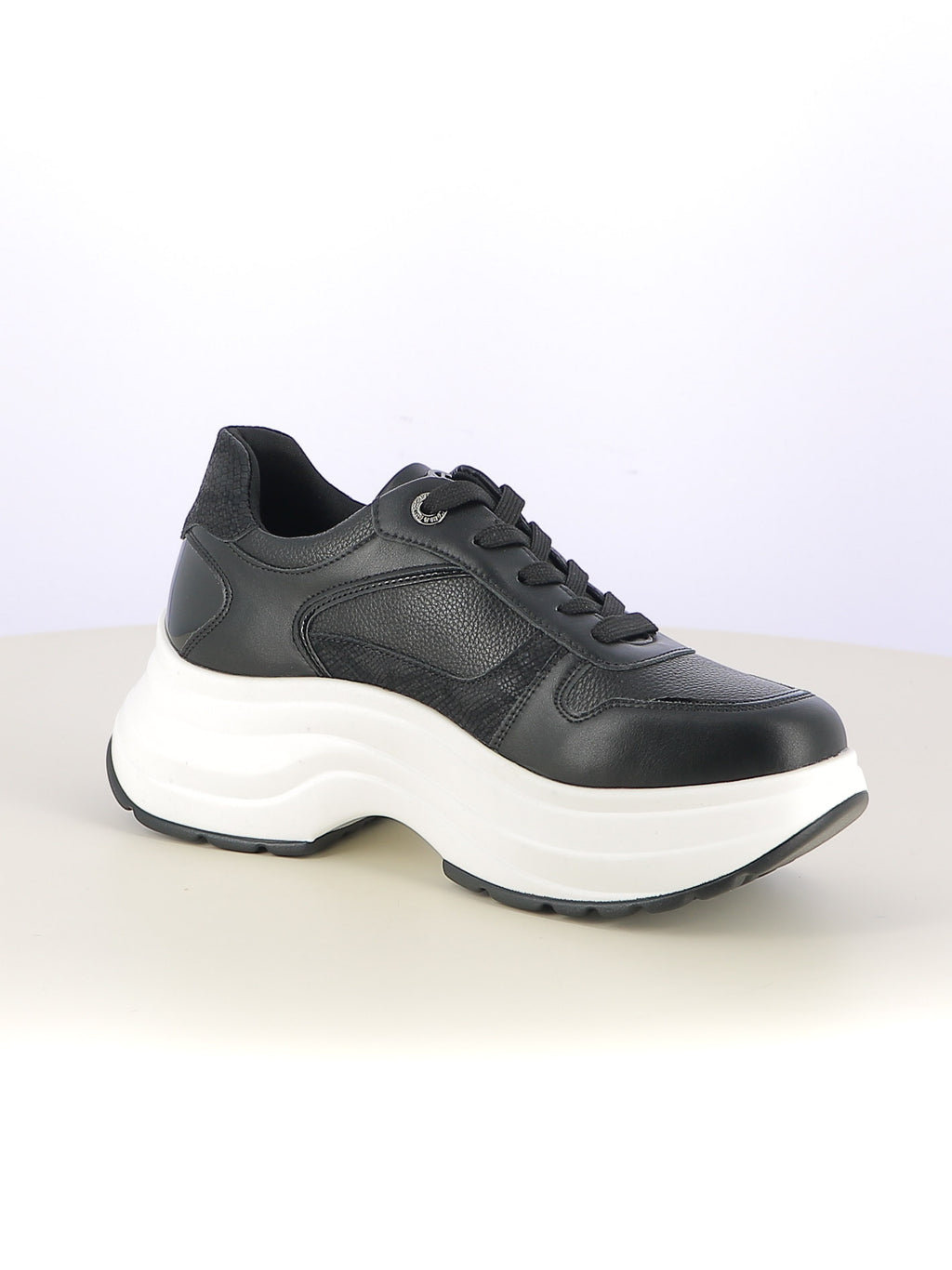 Sneakers stringate donna CARLA KOTE X33-35K nero | Costa Superstore